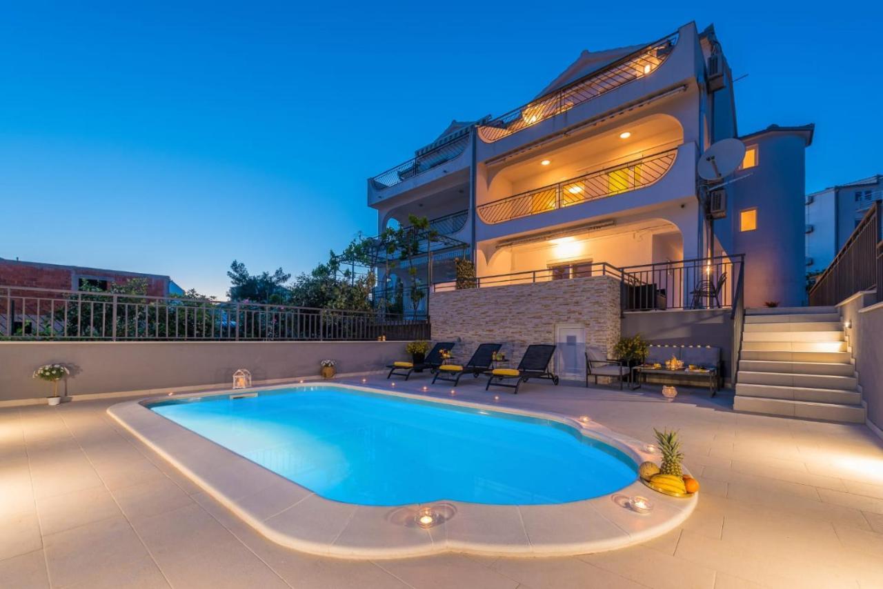 Villa Seaview With Pool - Apartment Yellow Trogir Eksteriør billede